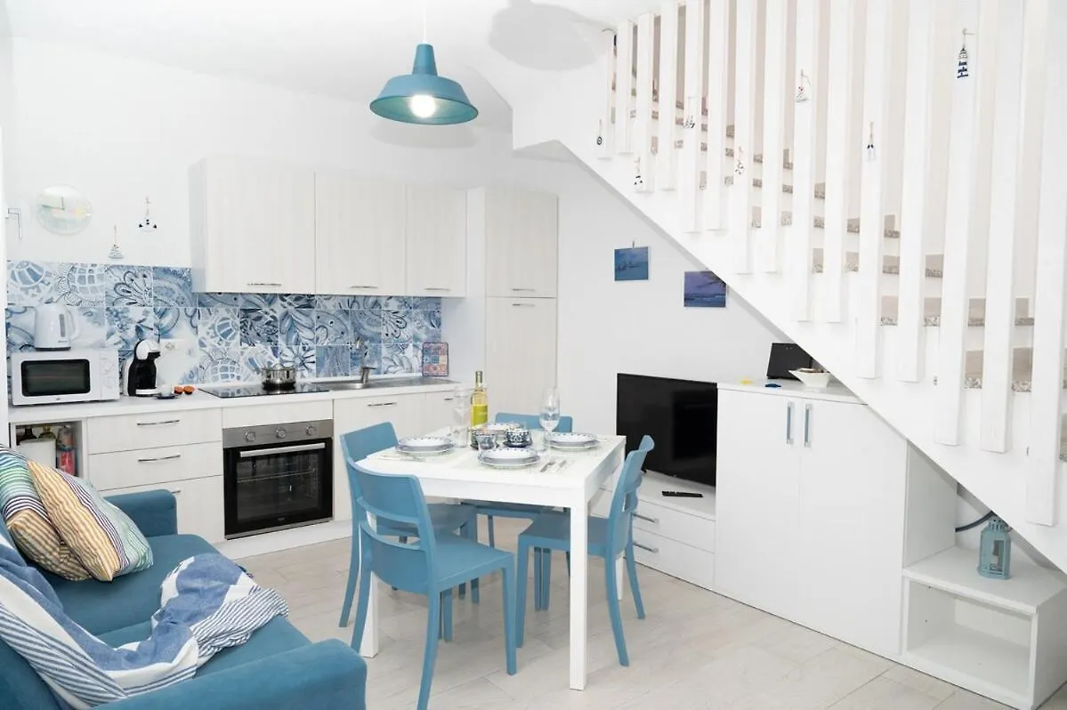 דירה Viddalba Orange Villa With Pool איטליה
